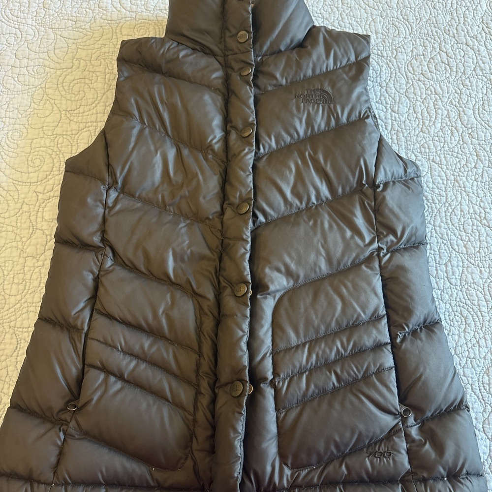 The North Face Women's Small Black 700 Fill Down Puffer Vest Quilted Zip Snap